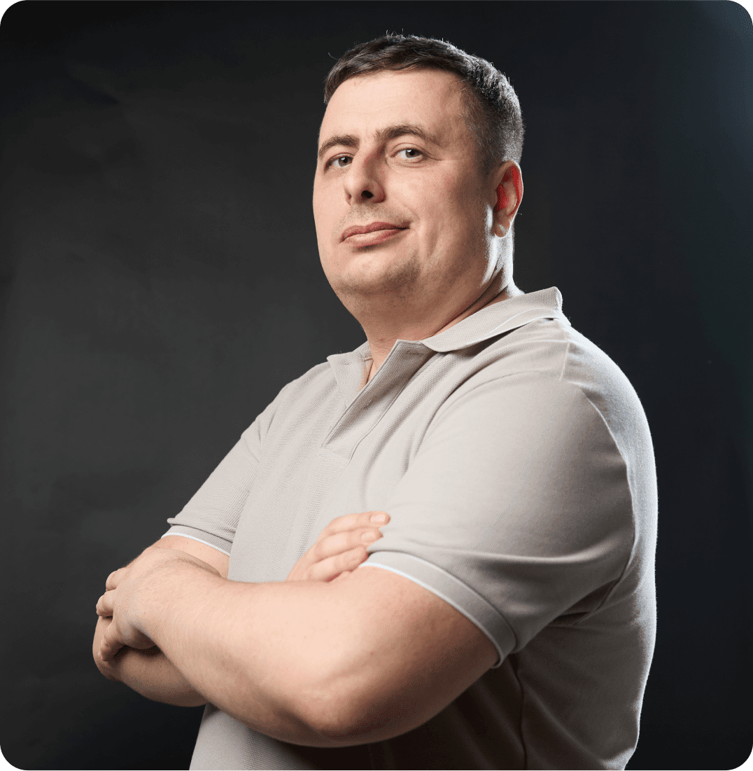 https://editorial.link/wp-content/uploads/2025/04/dmytro-sokhach-round-2.png